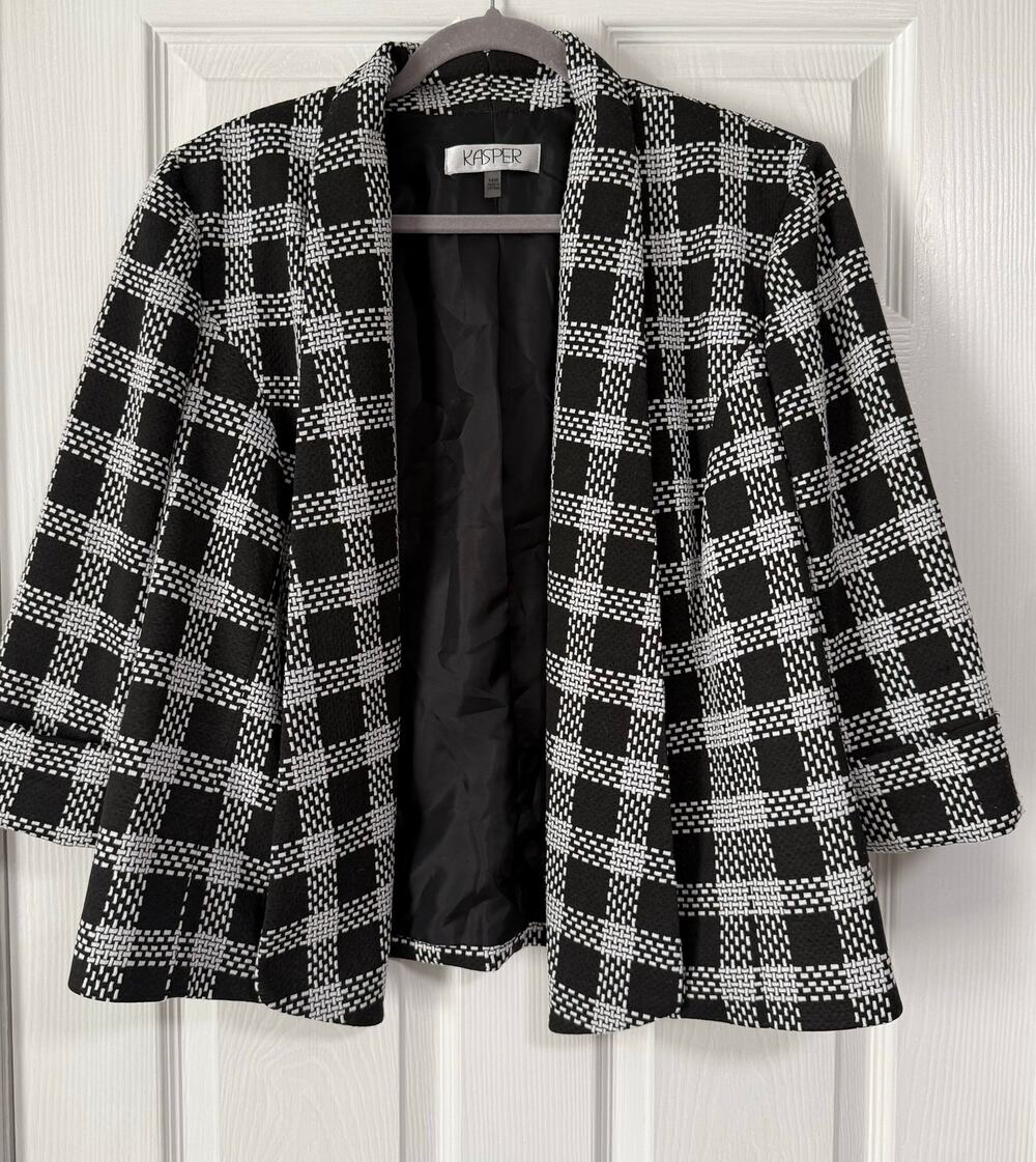 Kasper Women's Wide Lapel Knit Fly Away Black and White Open Jacket Size 14